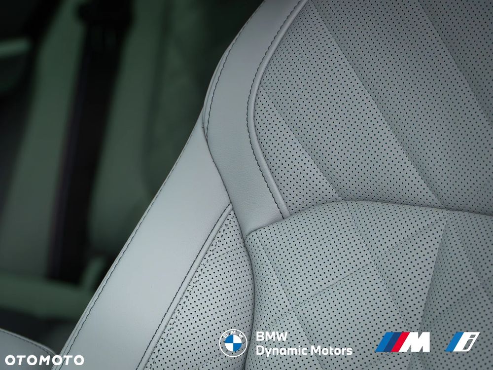 BMW X5 xDrive40i - 27