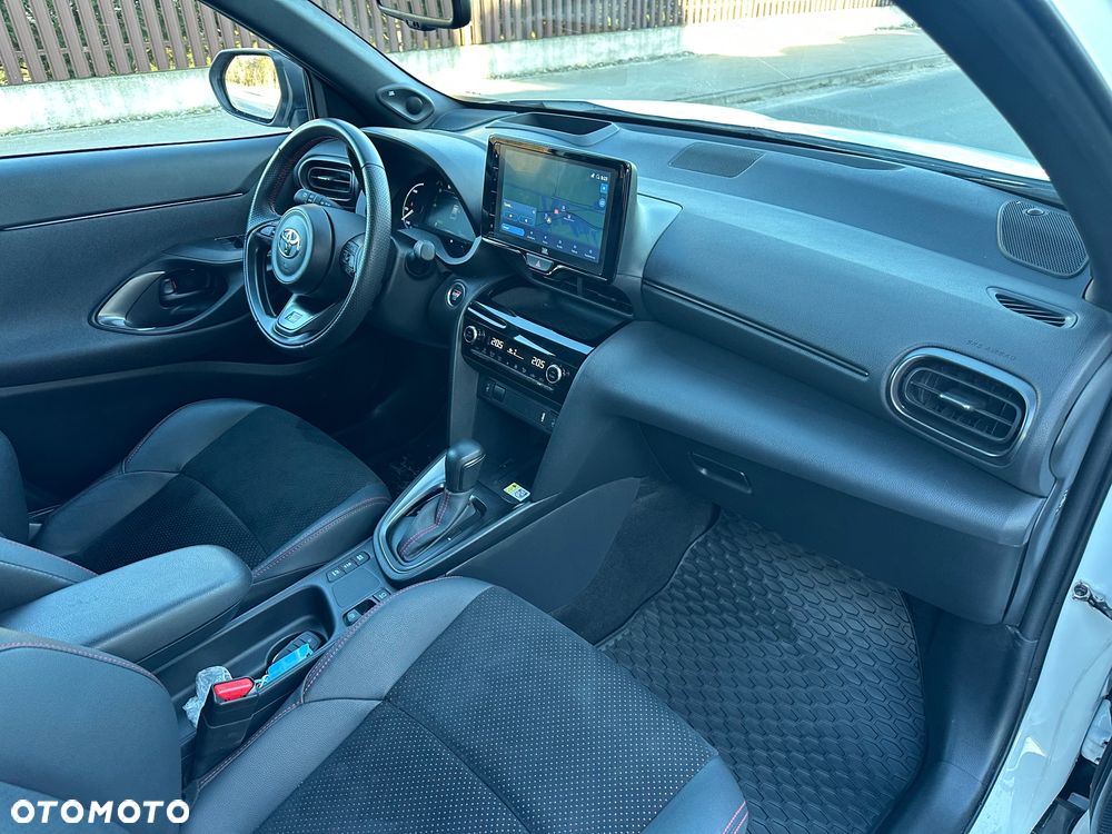 Toyota Yaris Cross 130 1.5 VVT-i GR Sport - 8