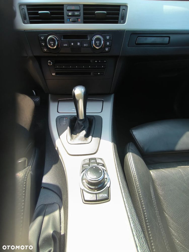 BMW Seria 3 335d - 17