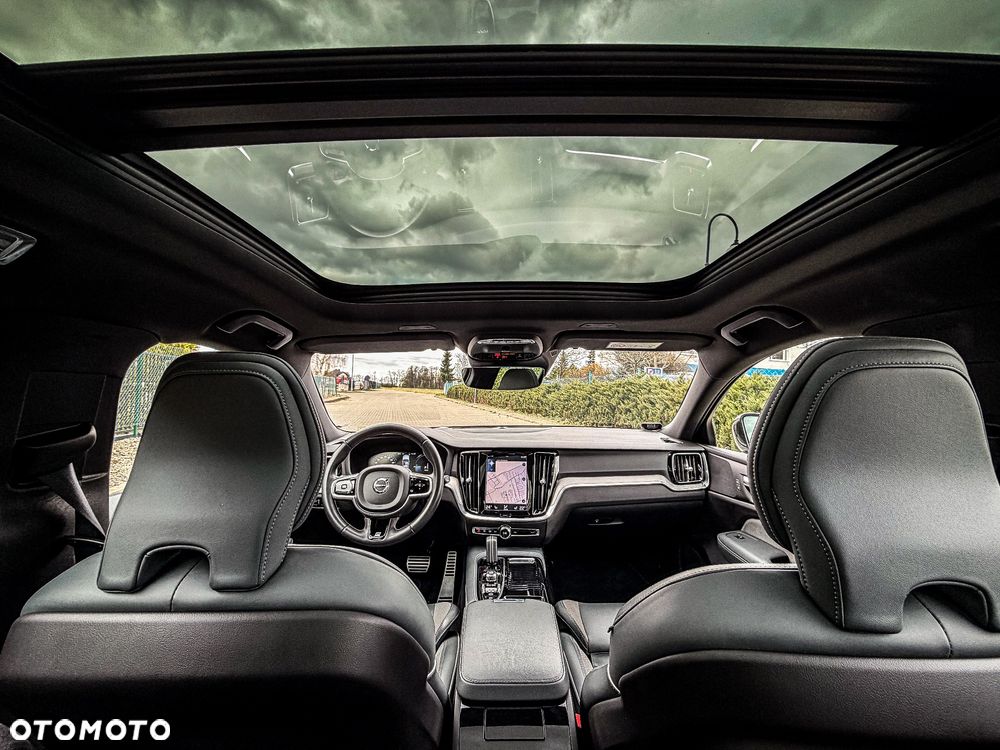 Volvo V60 T8 AWD Twin Engine Geartronic R-Design - 6