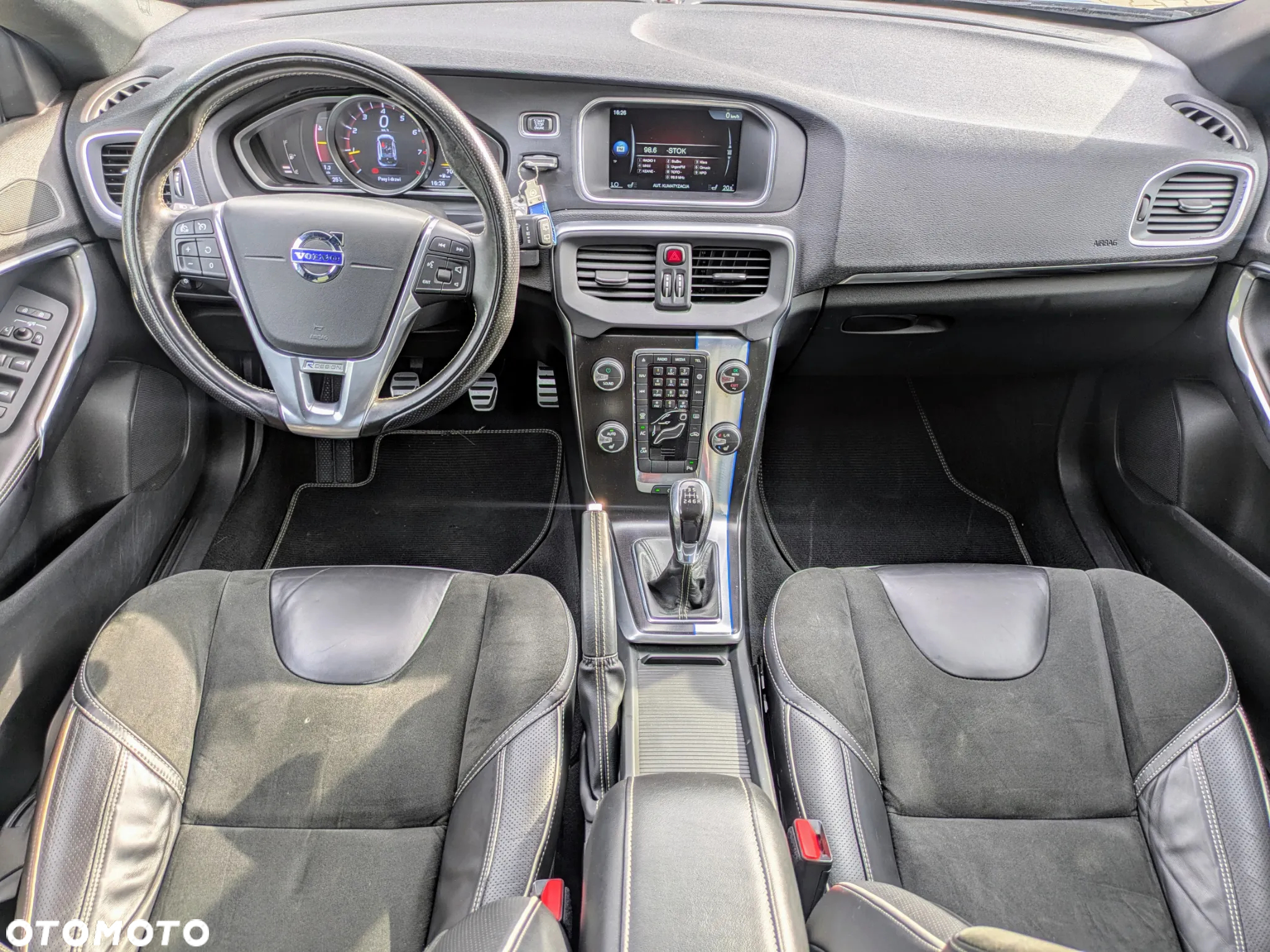 Volvo V40 T2 RDesign - 16