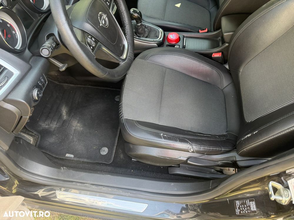 Opel Astra 1.6 CDTI ECOTEC Start/Stop Cosmo - 6