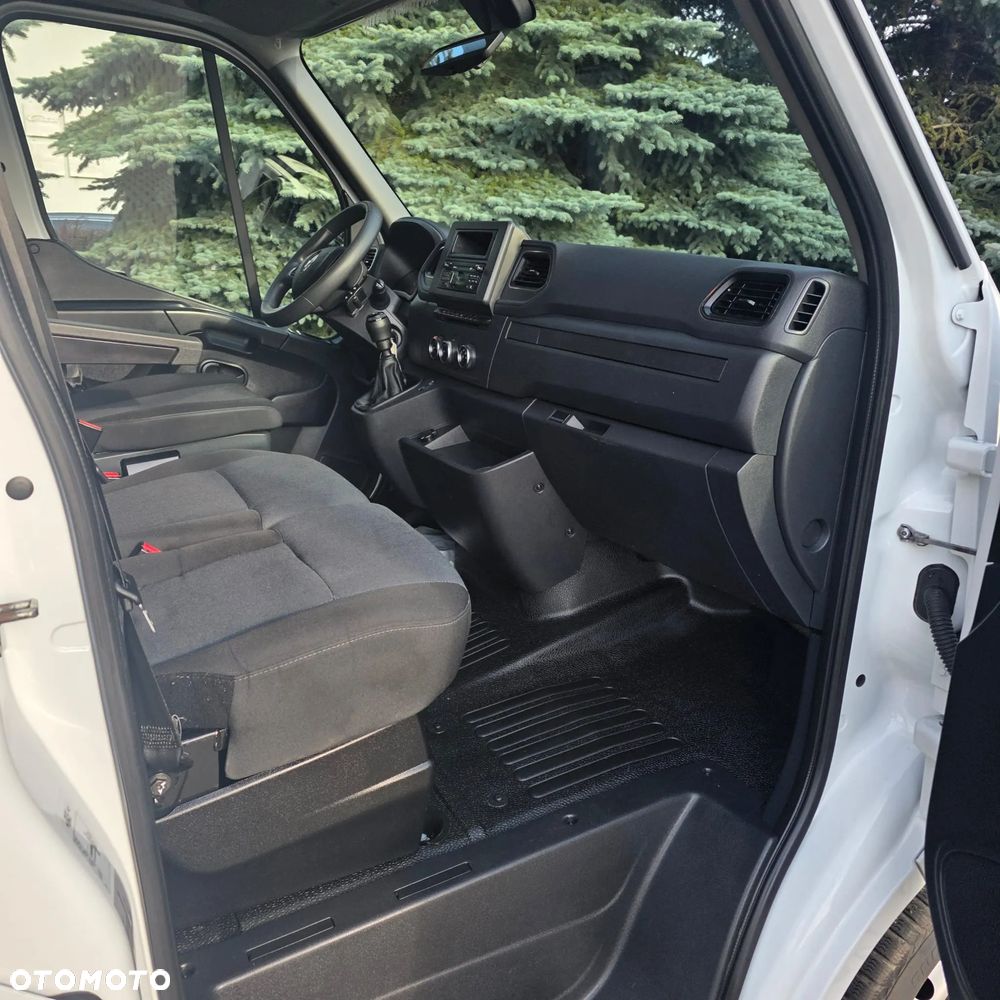 Renault Master - 11