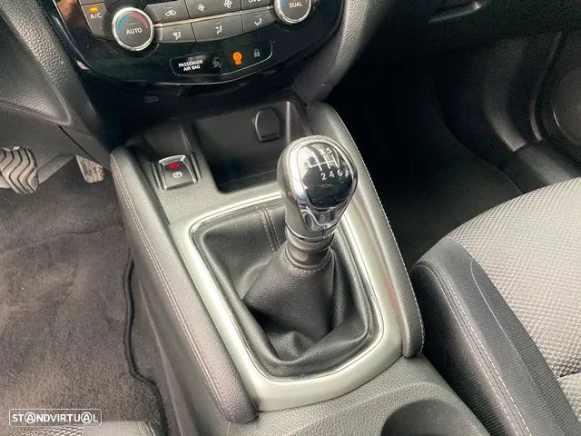 Nissan Qashqai ver-1-5-dci-acenta-connect - 26