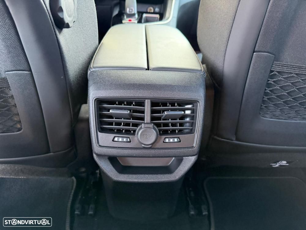 Peugeot 3008 1.5 BlueHDi GT Line EAT8 - 13