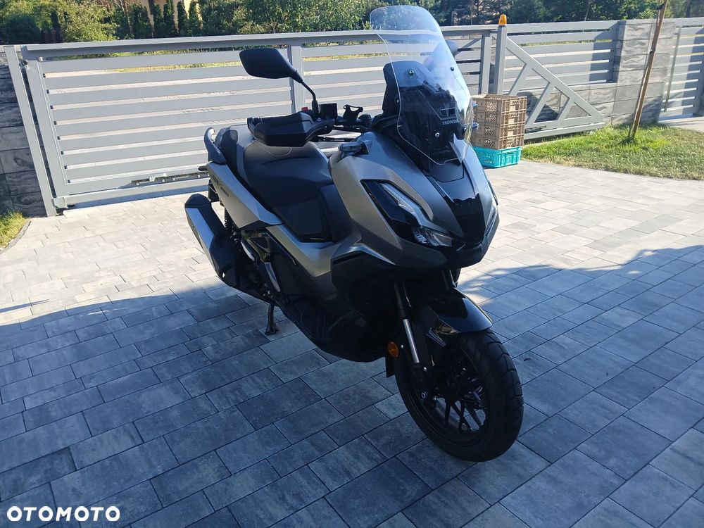 Honda ADV350 - 4