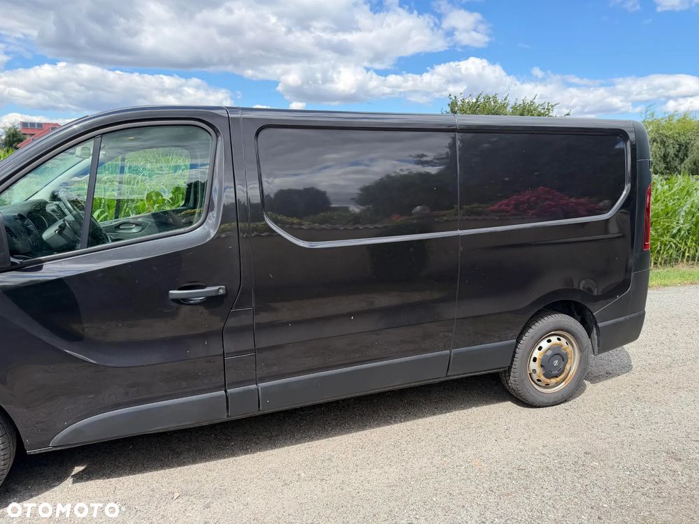 Opel Vivaro - 8