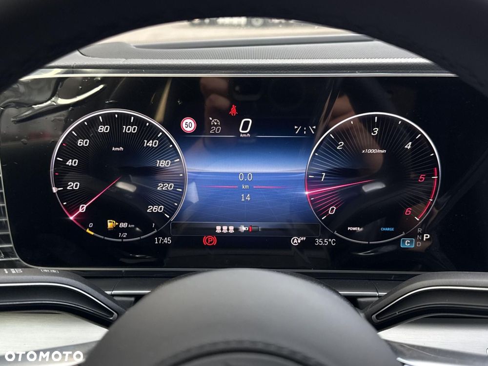 Mercedes-Benz GLE - 24