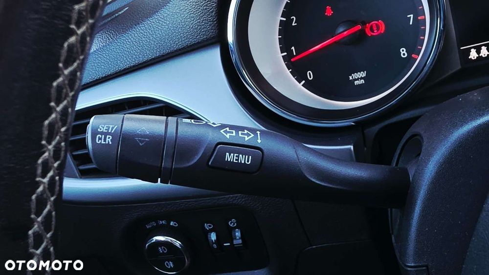 Opel Astra 1.4 Turbo Innovation - 21