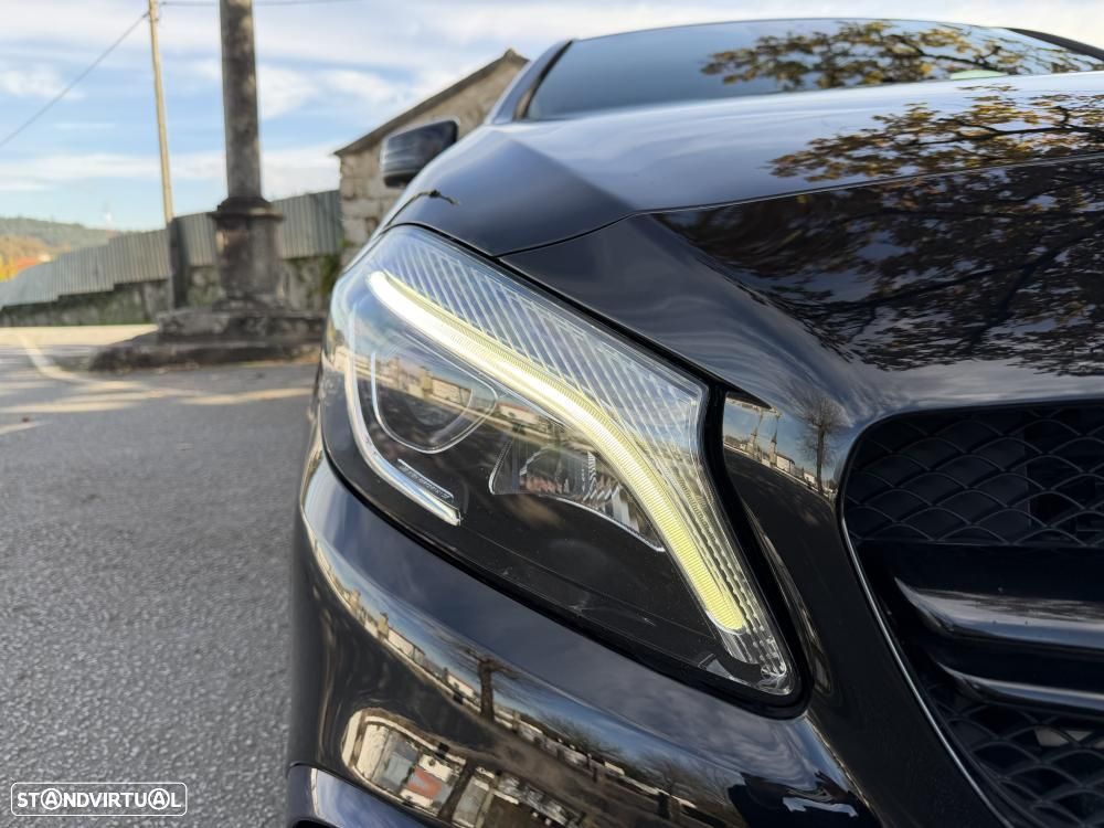 Mercedes-Benz A 45 AMG 4-Matic - 12