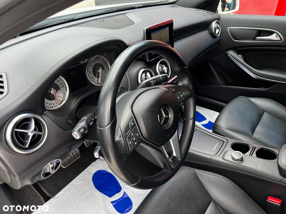 Mercedes-Benz Klasa A 250 7G-DCT AMG Line - 34