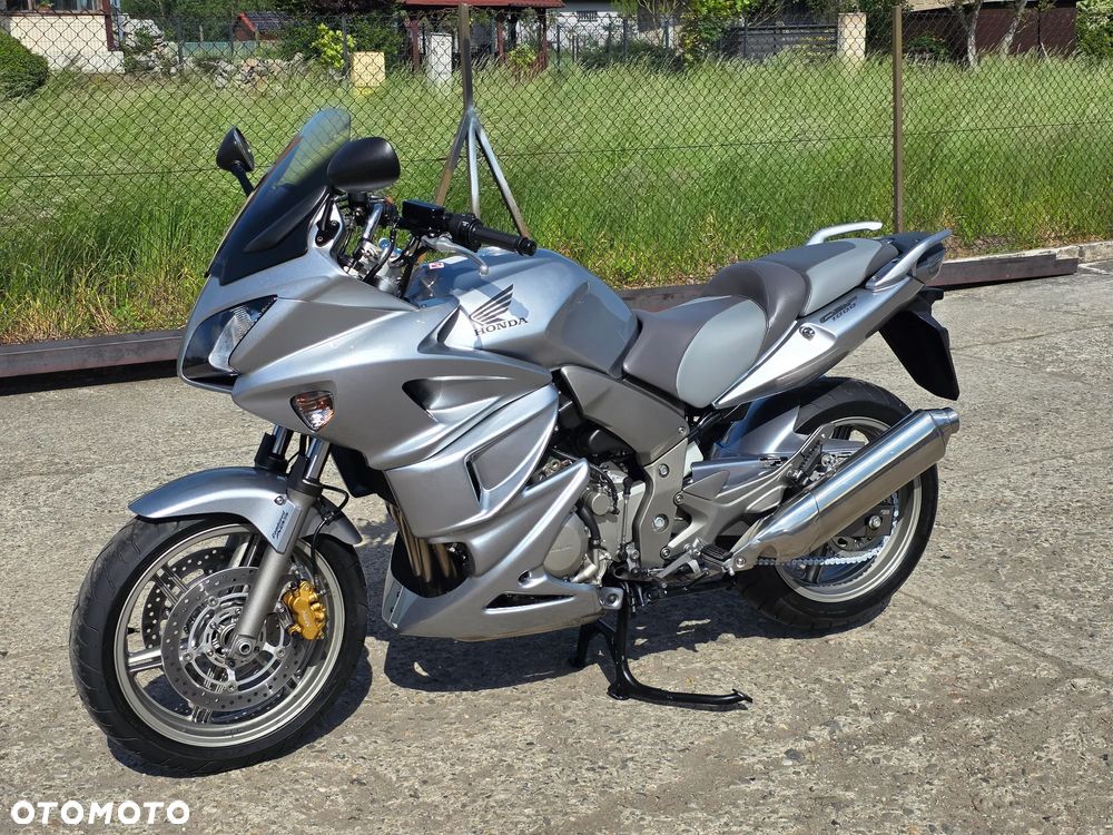 Honda CBF - 3