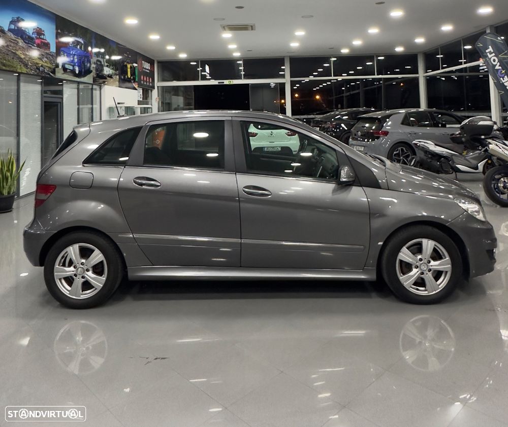 Mercedes-Benz B 200 CDi - 2