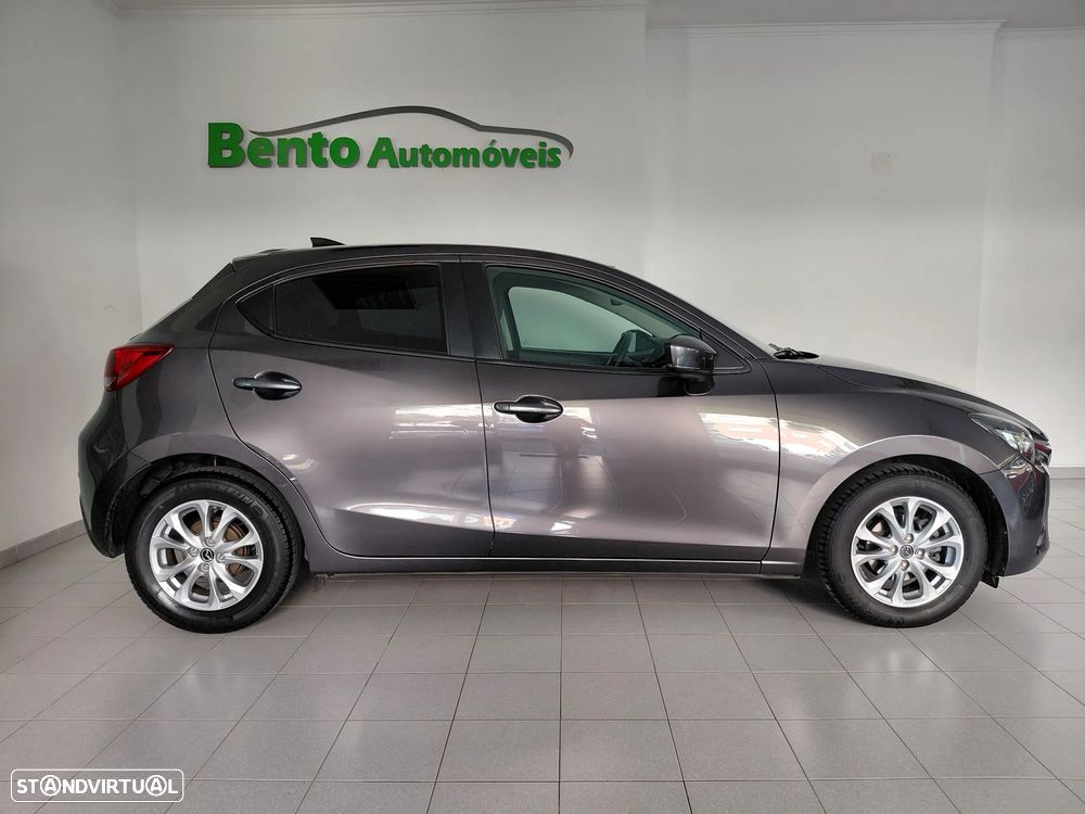 Mazda 2 1.5 Sky-G Evolve Navi - 2