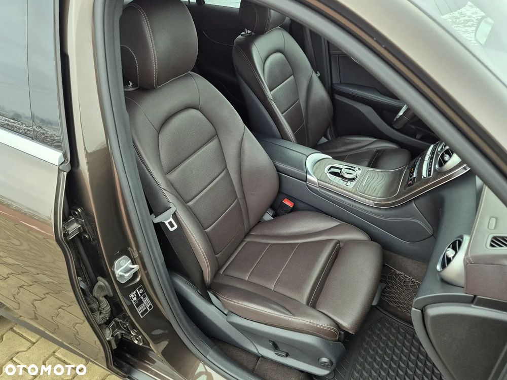 Mercedes-Benz GLC - 7