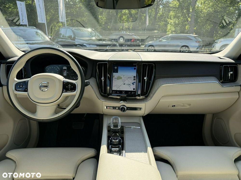 Volvo XC 60 - 25
