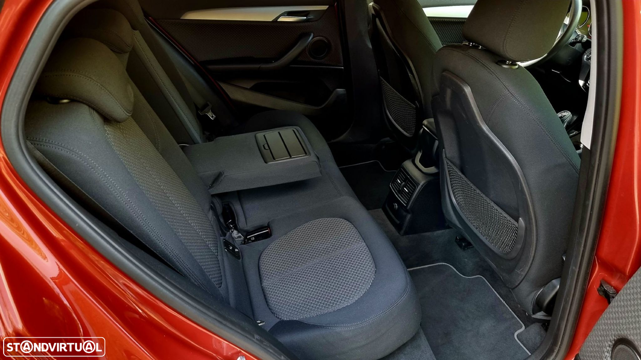 BMW X2 18 d sDrive Advantage - 18