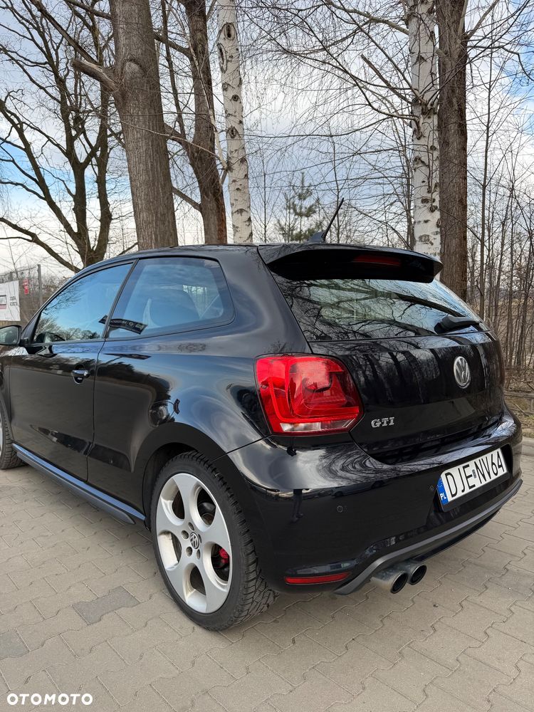 Volkswagen Polo 1.4 DSG GTI - 4