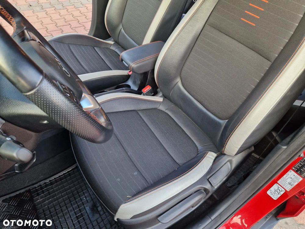 Kia Stonic 1.4 L - 23