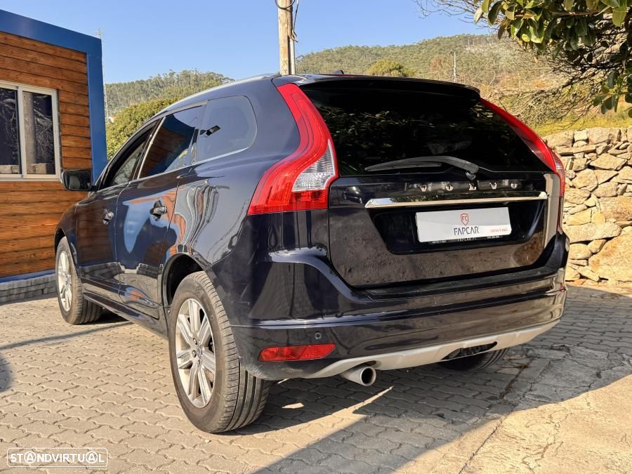 Volvo XC 60 2.0 D3 Momentum Plus - 9