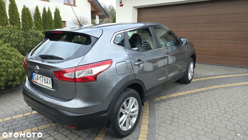 Nissan Qashqai 1.2 DIG-T Acenta EU6 - 6
