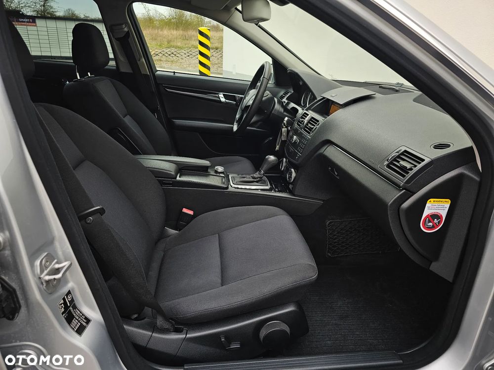 Mercedes-Benz Klasa C 220 CDI DPF Automatik - 12