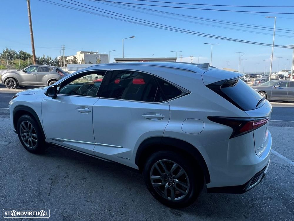 Lexus NX 300h Executive+ - 5