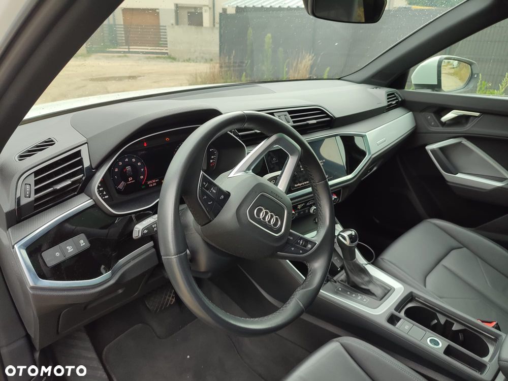 Audi Q3 - 19