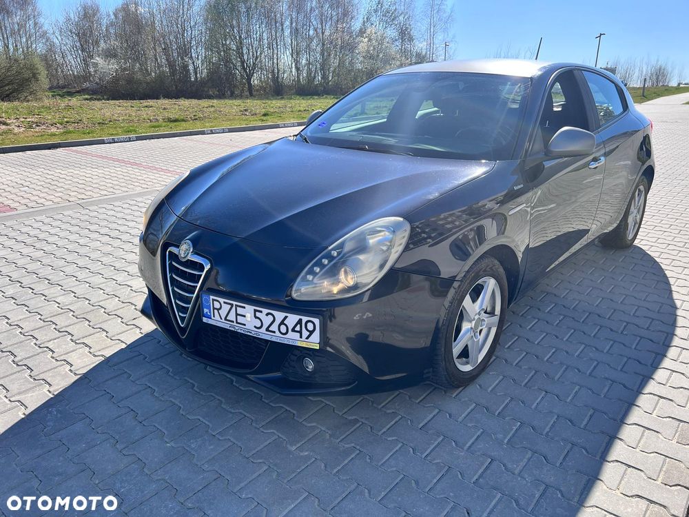 Alfa Romeo Giulietta 1.6 JTDM Veloce - 8