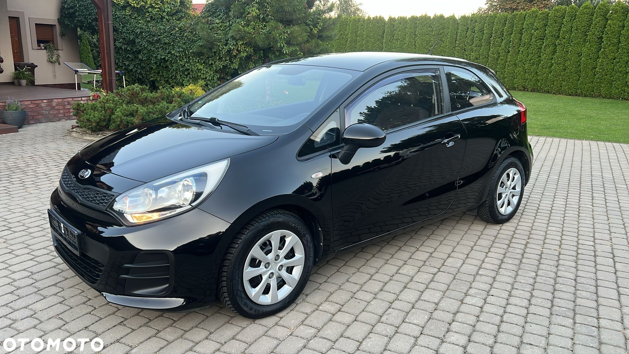 Kia Rio 1.2 L - 1