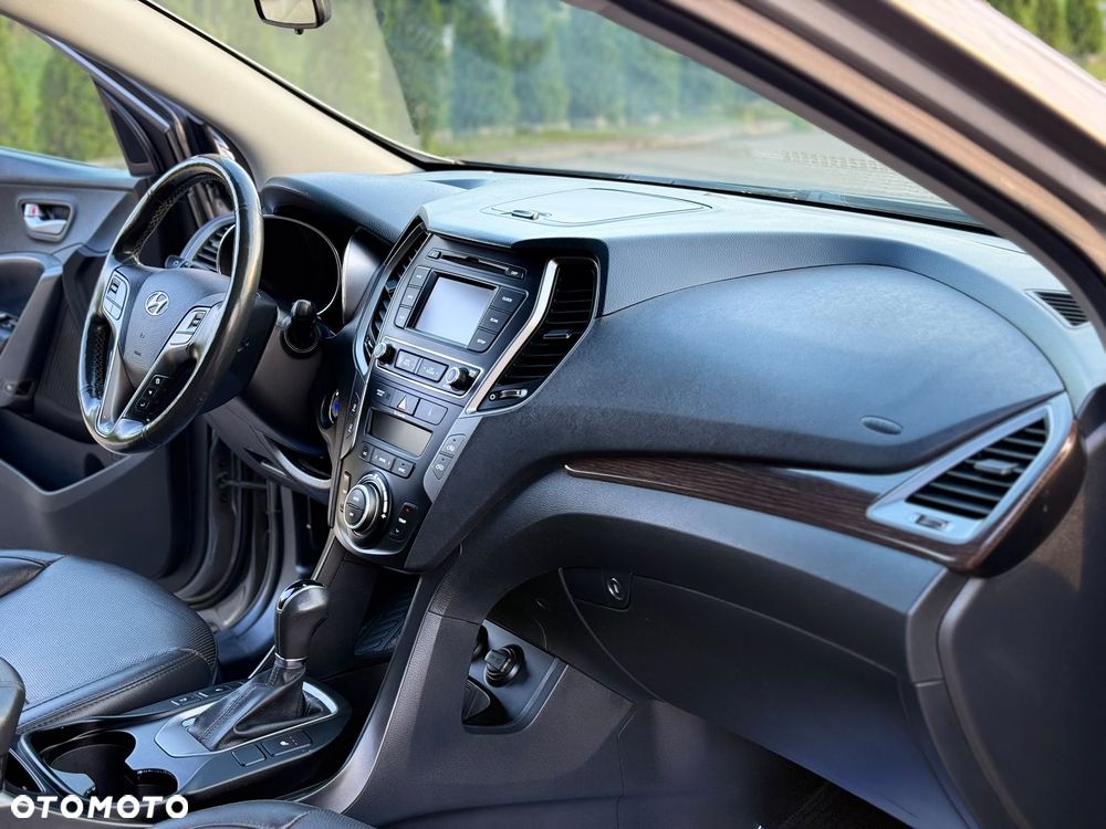 Hyundai Santa Fe 2.0 T Sport Utility - 29