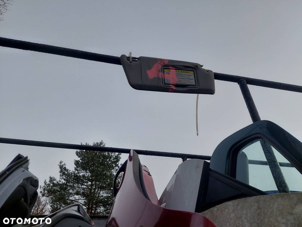 DRZWI KOMPLETNE LEWY TYŁ TOYOTA AVENSIS T25 KOMBI 209 - 8