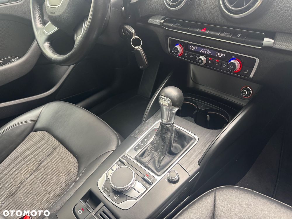 Audi A3 Sportback 1.4 TFSI g-tron S tronic design - 33