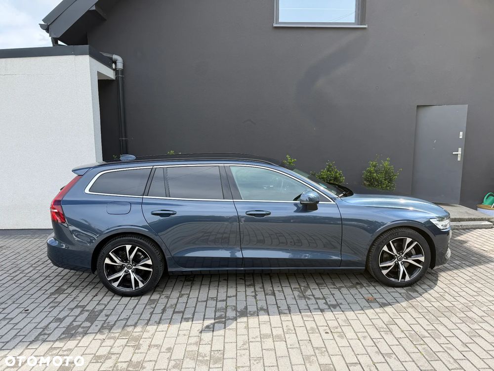 Volvo V60 B4 B DKG Momentum Pro - 9