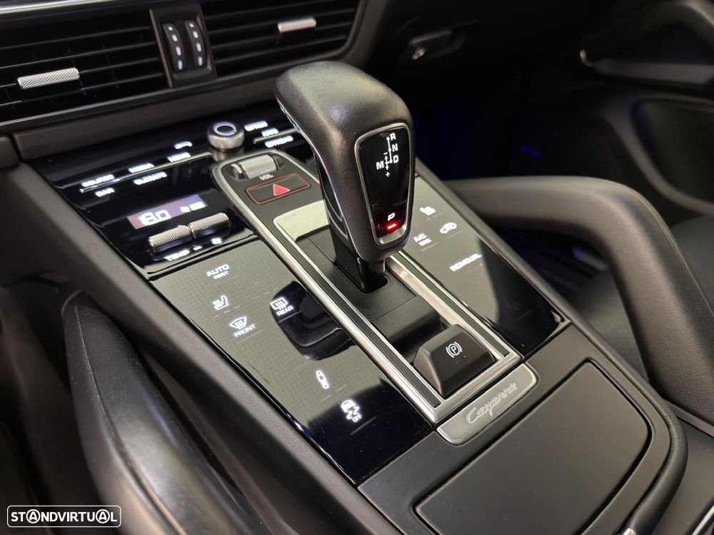 Porsche Cayenne Coupé E-Hybrid - 25