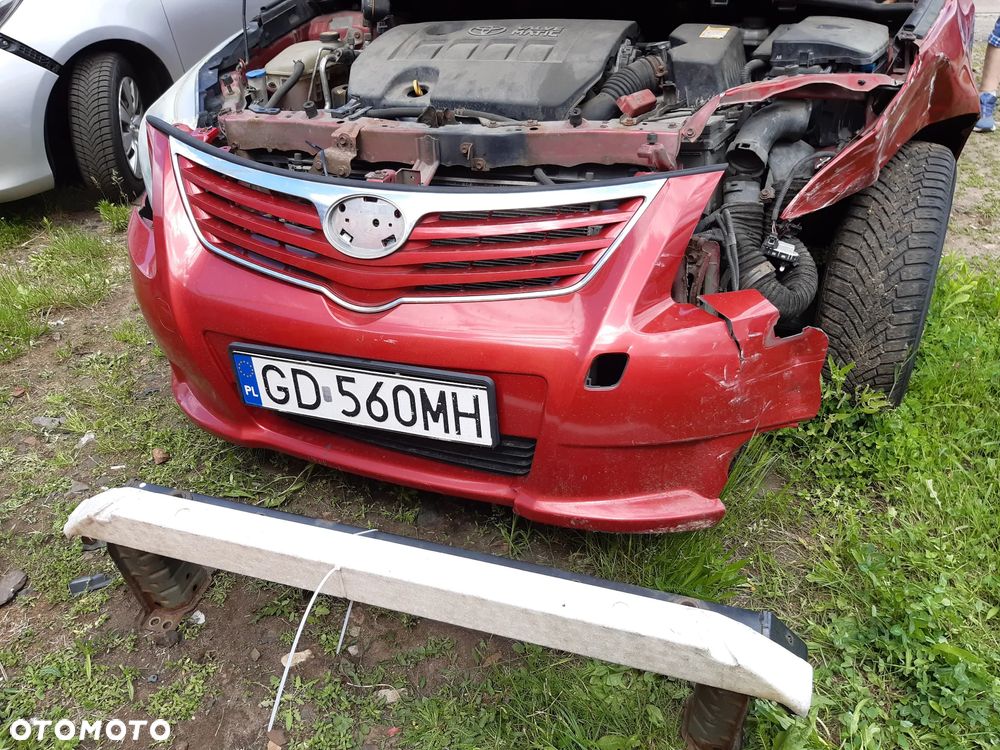 Toyota Avensis 1.8 Sol - 7