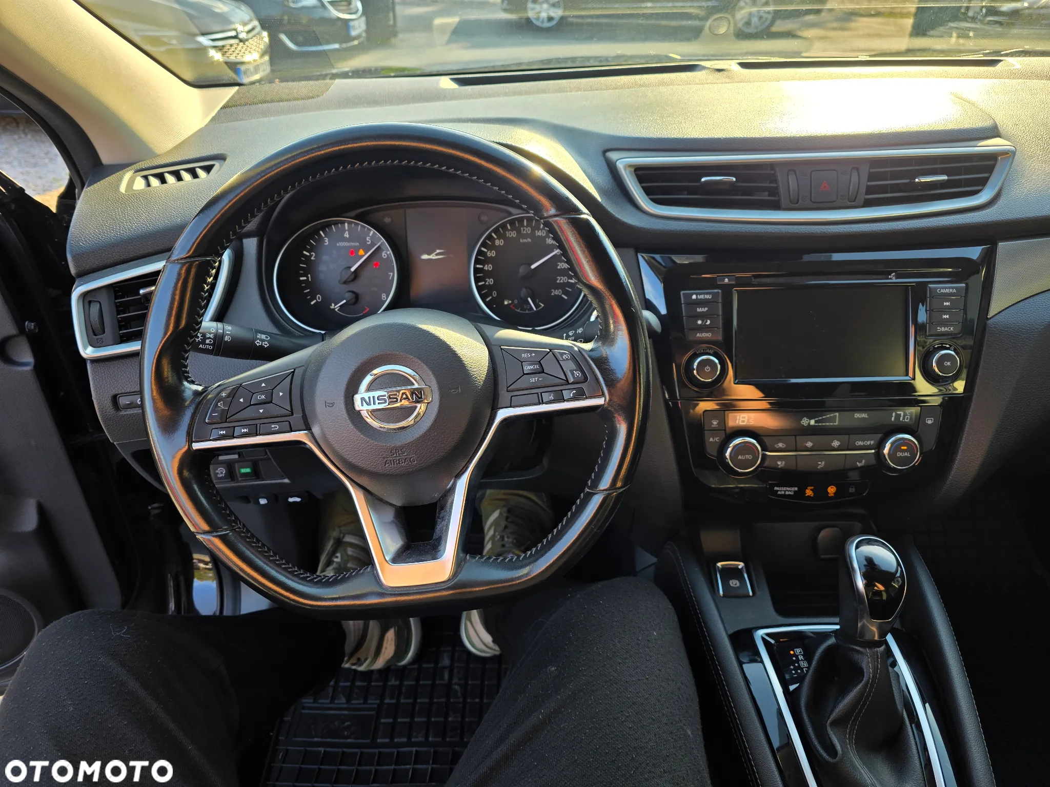 Nissan Qashqai 1.3 DIG-T DCT N-CONNECTA - 14