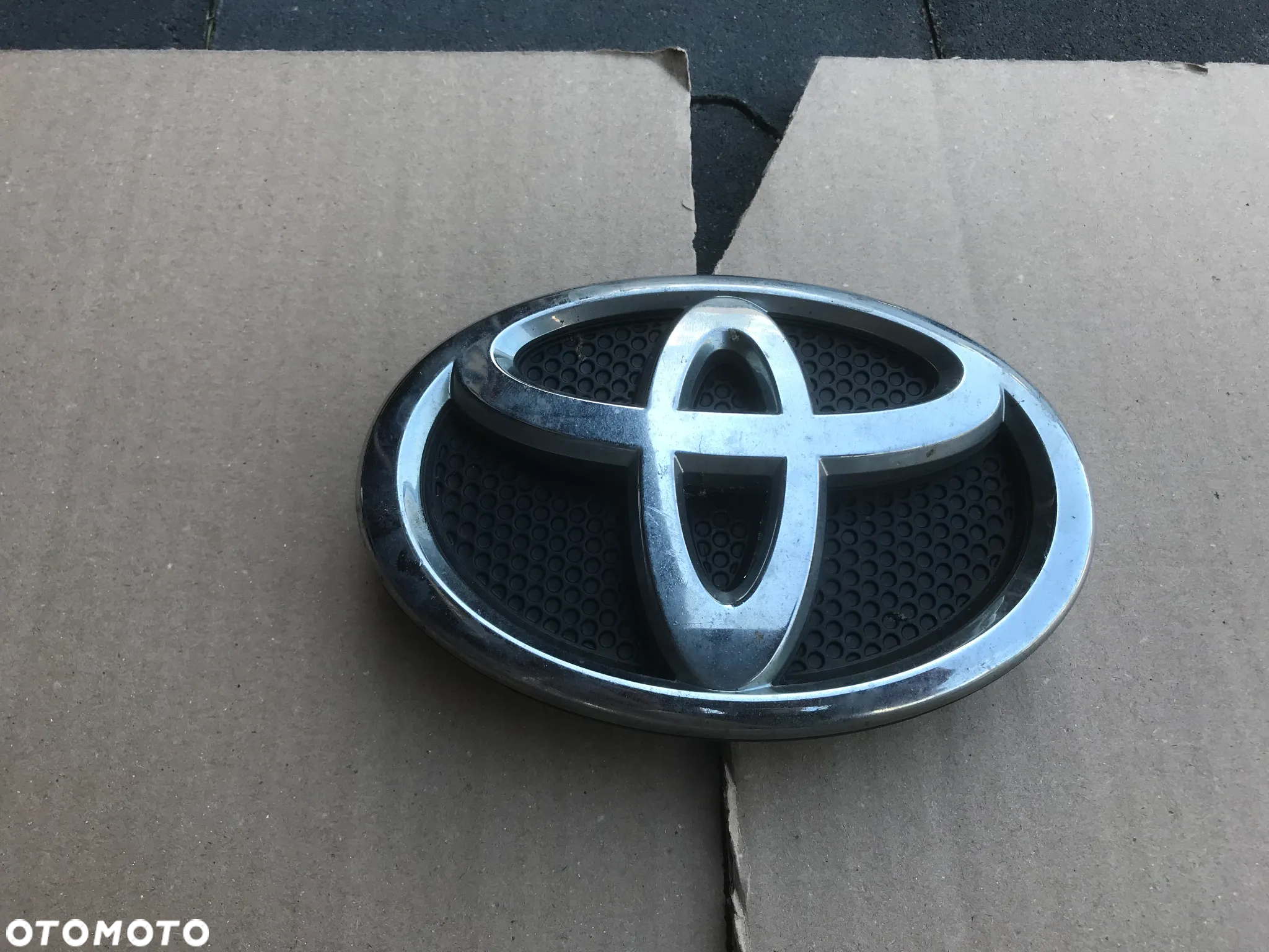 Toyota Avensis T25 Lift 06-08 Grill Gril Atrapa 1C0 Krata Emblemat - 3