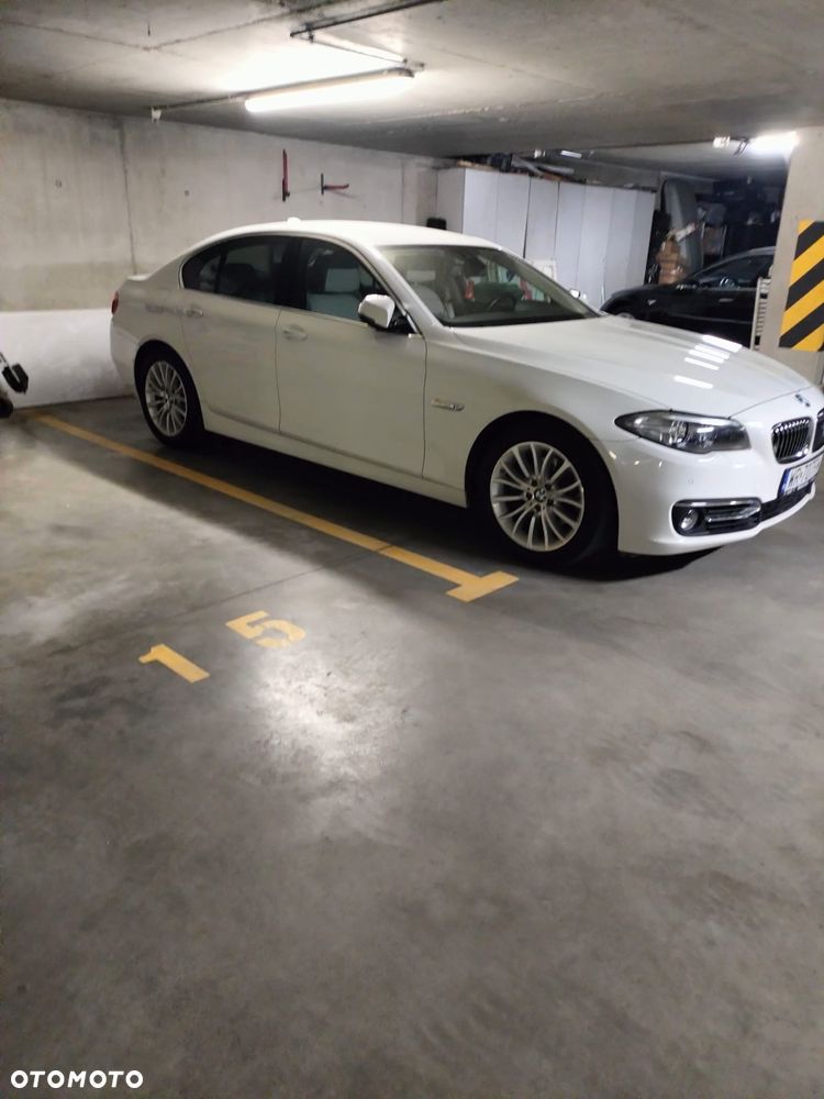 BMW Seria 5 520d xDrive - 21