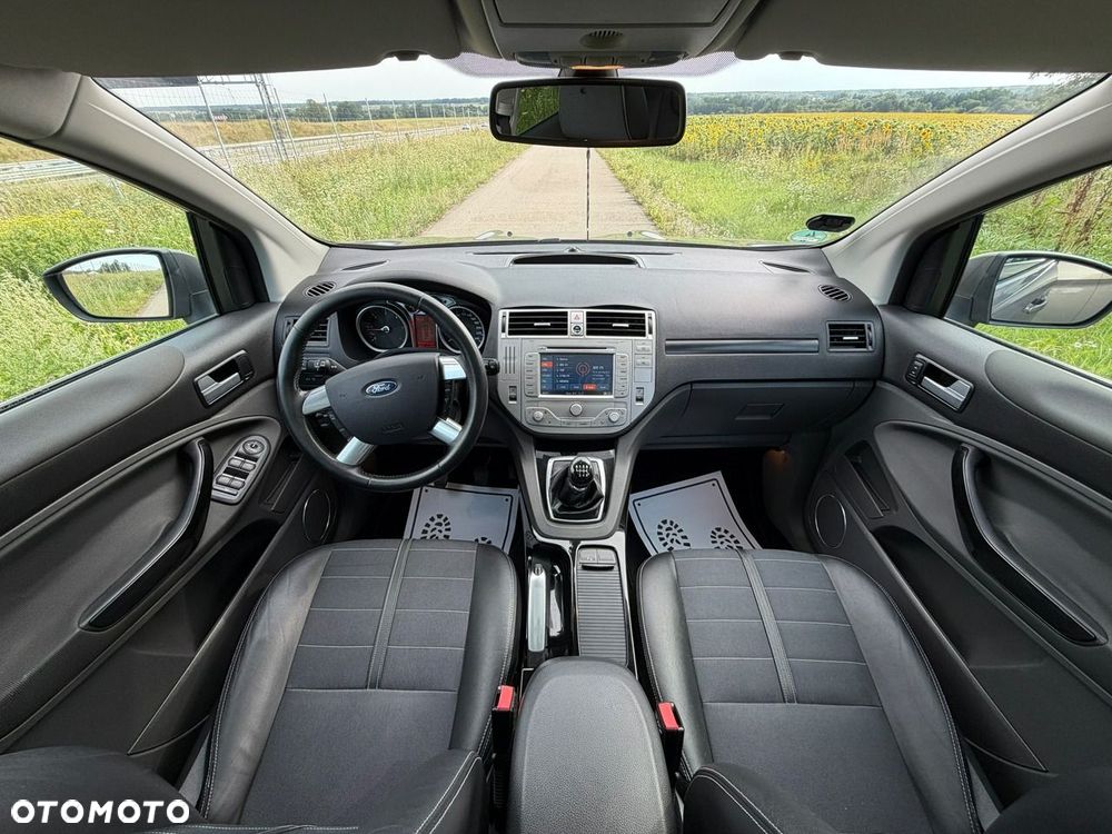 Ford Kuga - 13