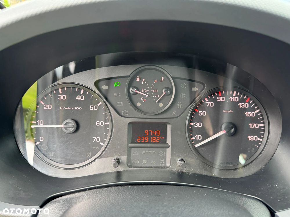 Peugeot Partner 1.6 HDi Active - 10