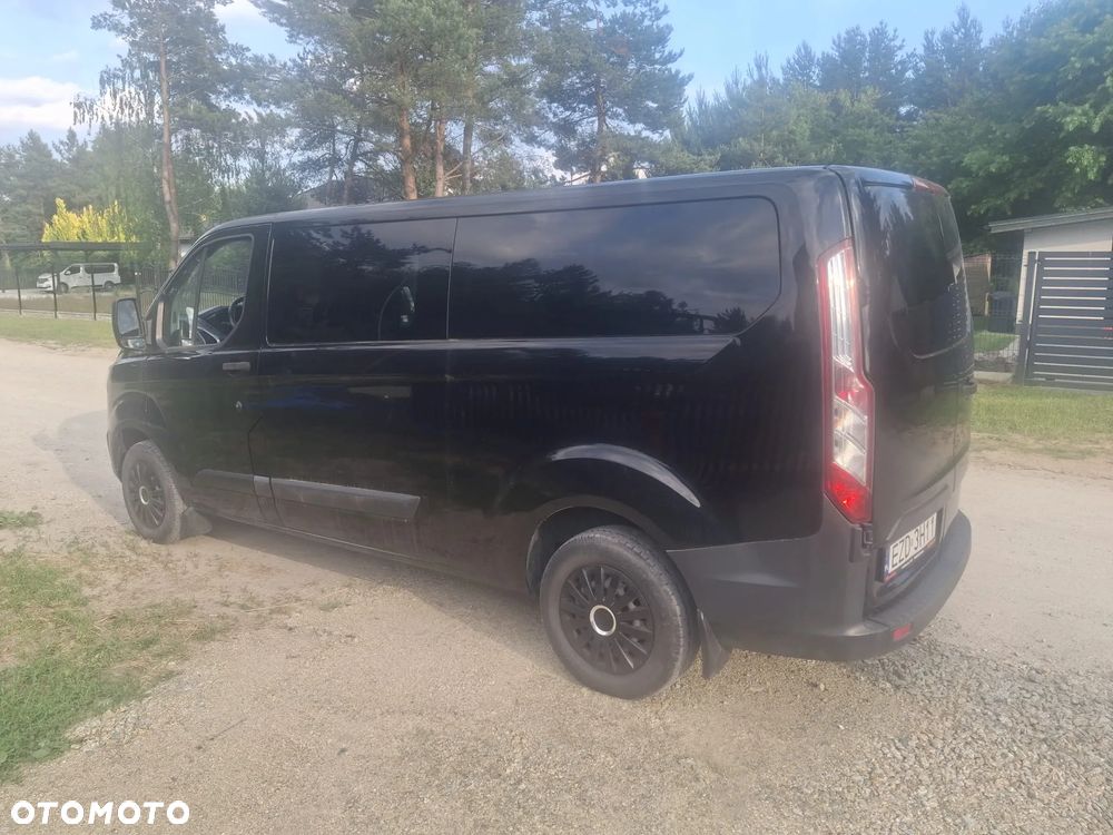 Ford Tourneo Custom - 6