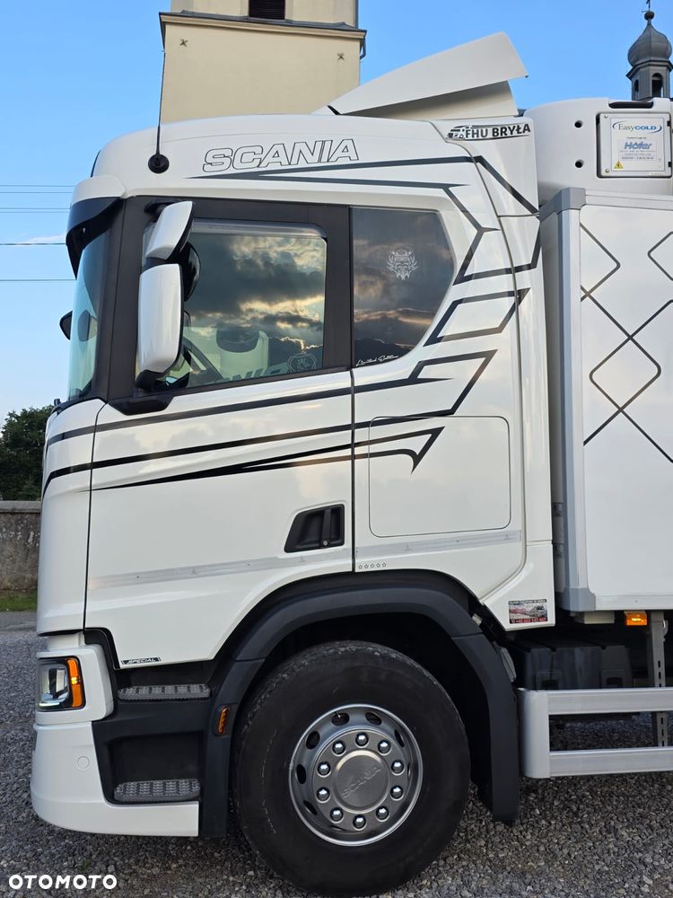 Scania SCANIA R410 / CHŁODNIA / 2020 /  WINDA / BEZ EGR  / TRZECIA OŚ PODNOSZONA ORAZ SKRĘTNA / SPROWADZONY / SYPIALKA / AUTOMAT / 19 PALET / E6 / STAN BARDZO DOBRY - 8