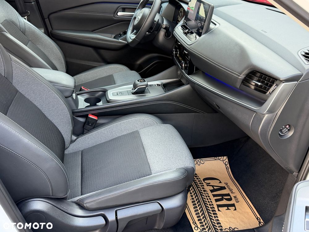 Nissan Qashqai 1.3 DIG-T MHEV N-Connecta Xtronic - 33