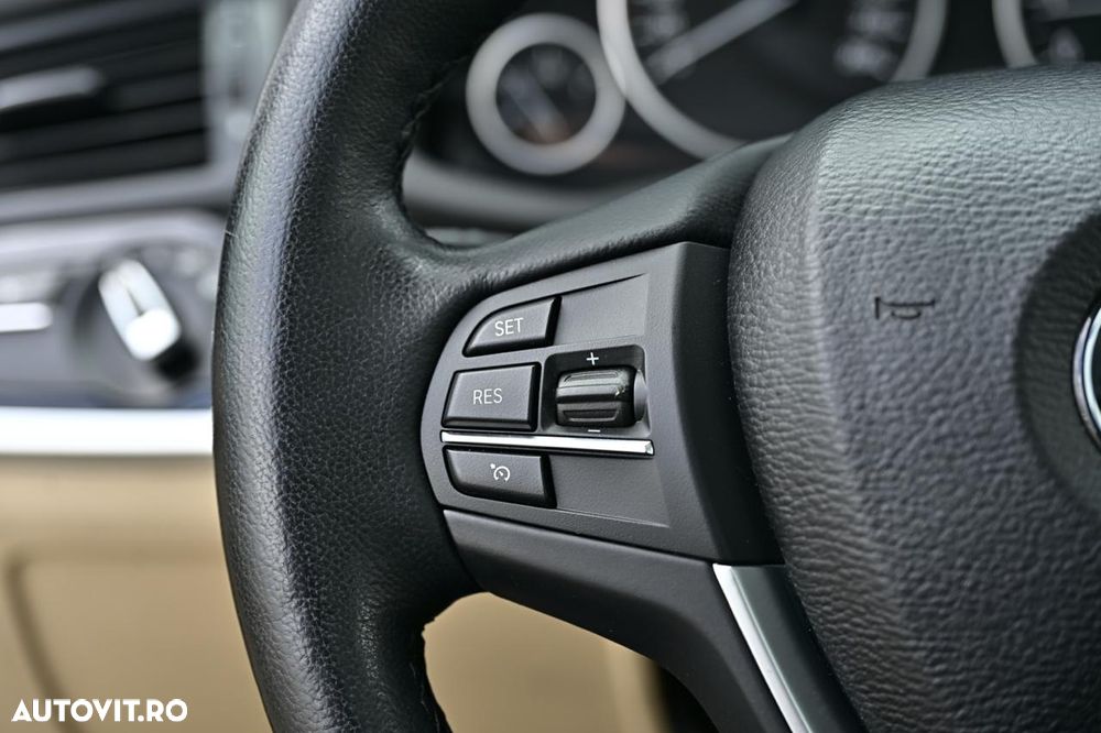 BMW X3 xDrive28i Aut. xLine - 29