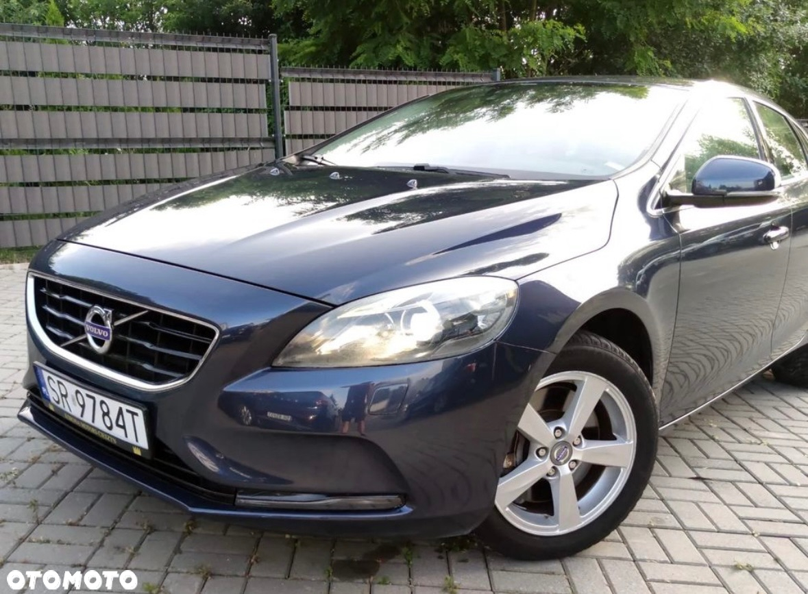 Volvo V40 D3 Momentum - 2