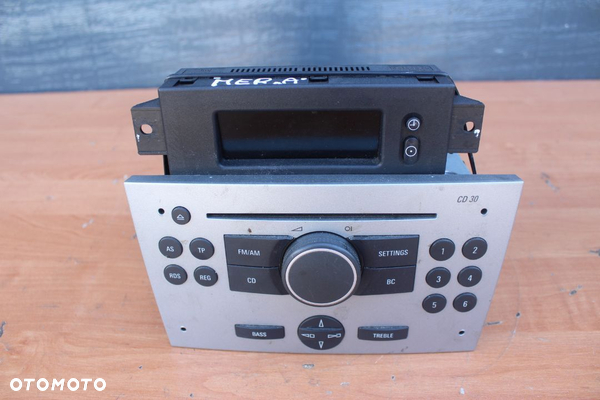RADIO CD 30 + WYŚWIETLACZ OPEL MERIVA A 13190855