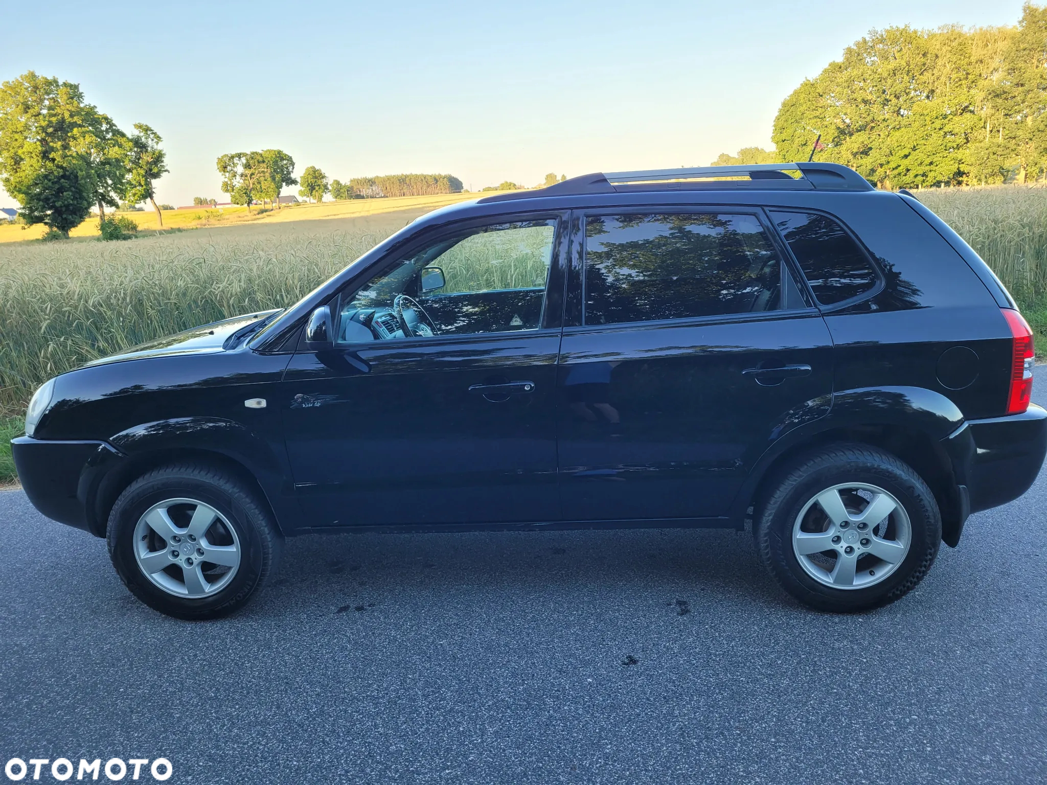 Hyundai Tucson 2.0 Comfort 2WD - 26