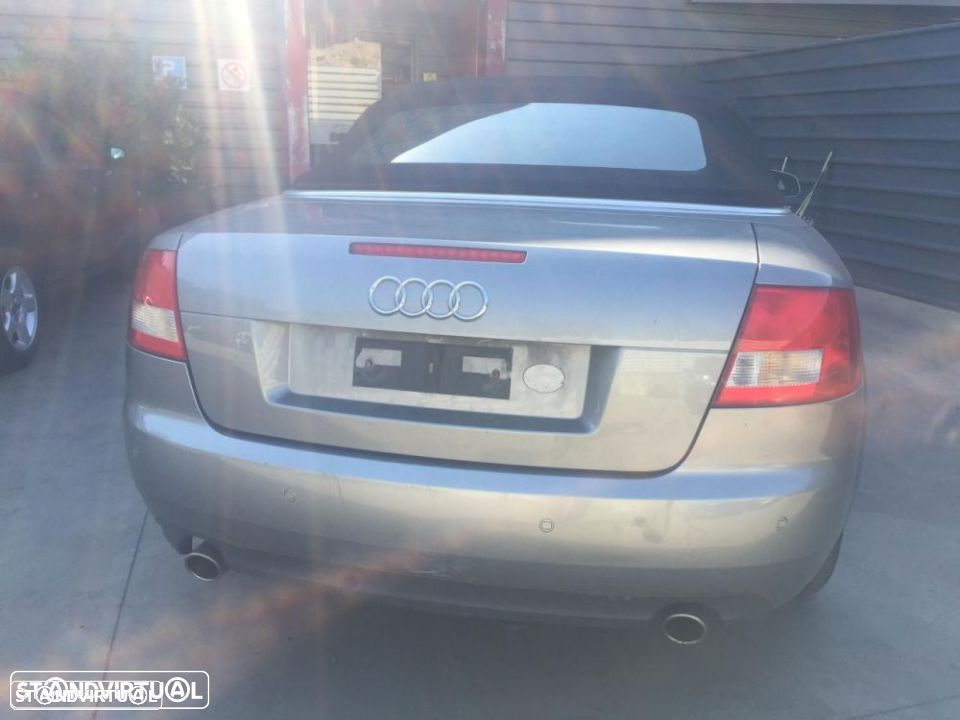 Audi A4 (B6) 1.8 turbo cabriolet de 2004 para peças - 3