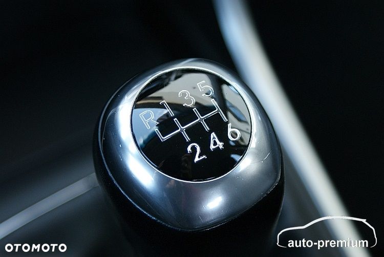 Hyundai i30 1.6 CRDi Fifa World Cup Edition - 21